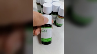 زيت عطر الورد الحديث بأسلوب بايريدو