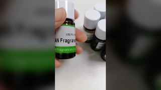 أفضل زيت عطري من نجيل الهند واللافندر لصنع الشموع